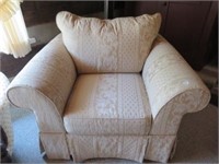 Upholstered Oversized Chair