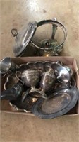 Flat of assorted silverplate including Rogers