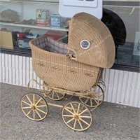 Antique Lloyd Loom Baby Buggy * reserve