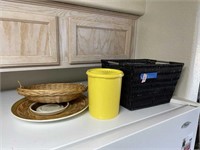L - Basket & Kitchen Items