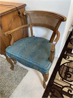 L - Vintage Upholstered Chair