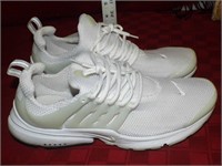 Nike Air Presto Tennis Shoes 12