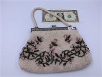 Hand beaded ladies purse in good condition with ar
