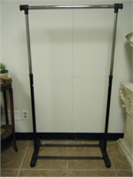 Height & Length adjustable clothes rack