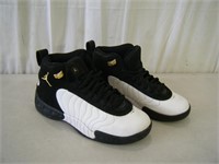 Nice pair Jordans shoes size 5Y