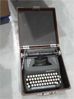 Smith - Corona Typewriter in Case
