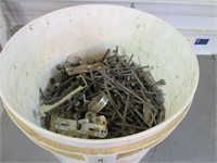 1/2 Pail of 3&1/2" Nails, Aluminum Nails with