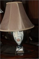 GORGEOUS VINTAGE TABLE LAMP