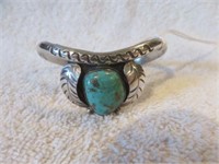 GREAT VINTAGE STERLING SILVER AND TURQUOISE CUFF