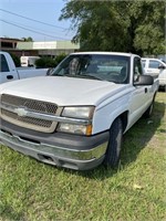 2005 Chevrolet Pickup w/ liftgate and 2 boxes!