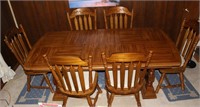 Broyhill Country Pine Dining Table w 6 heavy