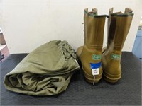 Northerner insulated boots, army pants