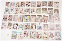 48 cartes de baseball vintages variées