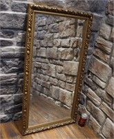 Miroir biseauté ave cadre doré, 22'' x 40''