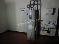 Bradford White water heater good working condition