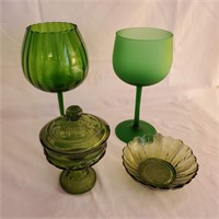 VIBRANT GREEN GLASS LOT