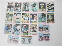 Lot of 1982 Football Cards