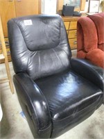 LEATHER STYLE RECLINER