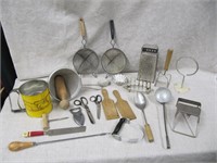 Vintage Kitchen Ware