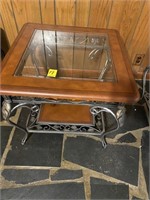 Wrought Iron Base End Table 26x26x22H