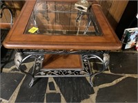 Wrought Iron Base End Table 26x26x22H