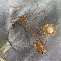 Jewelry - Necklaces & Pin