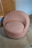 Round Swivel Chair-36x29"