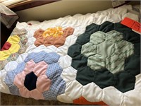 Hand stitched quilt polyester