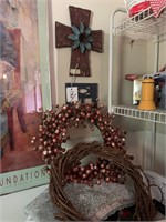 WREATHES AND WALL DECOR