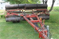 Farmhand 30' WP 42 roller
