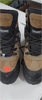 New Men's Thinsulate size 13 boots