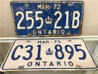 Pair Ontario License Plates 1972, 75