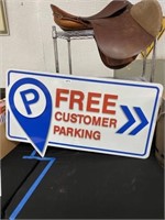 Free customer parking advertisement sign