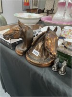 Horse bookends and salt and pepper shaker