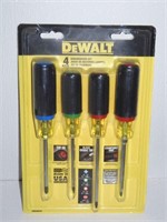 New Dewalt 4 pc Screwdriver Set