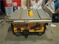 DeWalt Table Saw -L