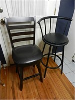 2 Kitchen Stools Black Metal and Brown Wood