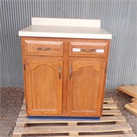 BASE CABINET W/COUNTER TOP