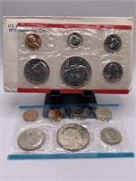 1973 UNC COIN SET P & D