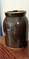 Lidded 1 gallon Brown Crock Jar
