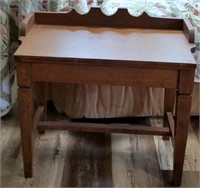 Oak side table, lamp stand, 18" T, 24" D 15"W