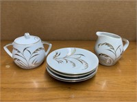 6 PIECES DINNERWARE