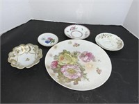 5 PIECES PLATES AND BOWL