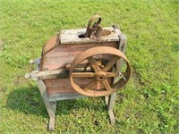 ANTIQUE CORN SHELLER MOVES AND WORKS