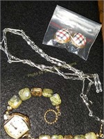 Misc lot of small jewelry items