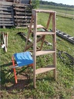 4ft. Wooden Step Ladder & Alum. Camp Stool