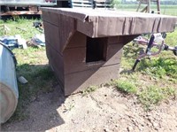 Insulated Dog House w/Metal Roof - 24"Wx41"Dx25"H