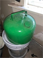 GREEN GAS CAN