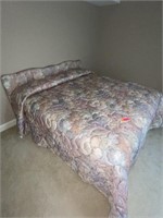 King Size Bed Like new triple mattress w/headboard