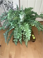 Decor lot: oil painting, fern w/ stand